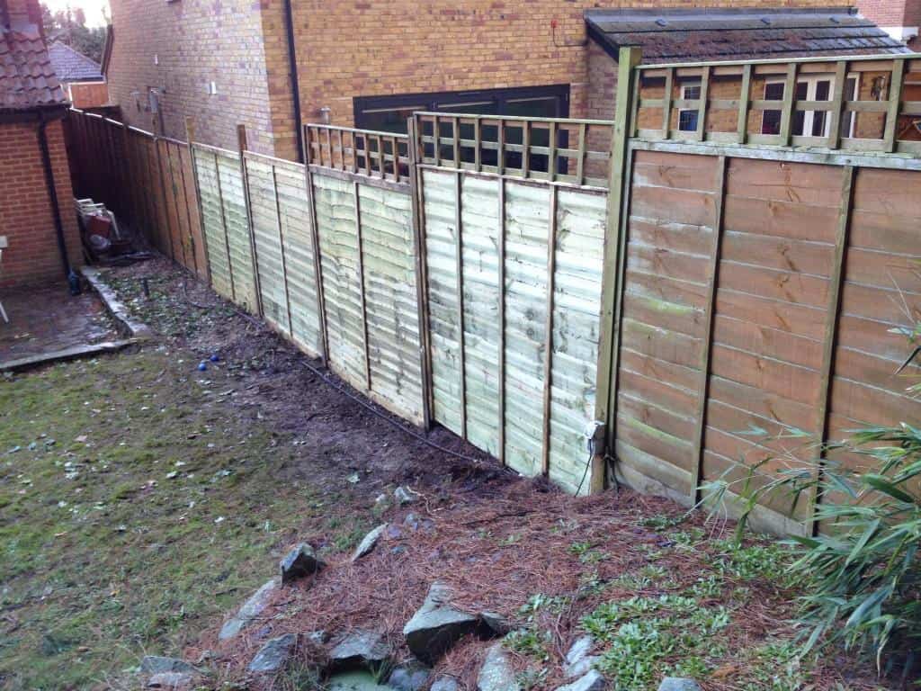 Fence post replacement – Tidy Gardens – fencing